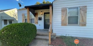 1208 NW Oak Ave 1208 NW Oak Ave Photo Gallery 1