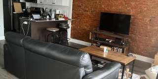 635 W GIRARD AVENUE 635 W GIRARD AVENUE Photo Gallery 1