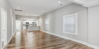 921 West 42nd Street 921 West 42nd Street Photo Gallery 1