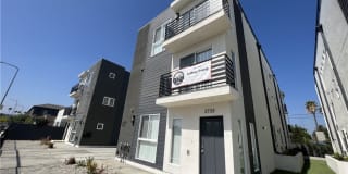 2733 S La Brea Avenue 2733 S La Brea Avenue Photo Gallery 1