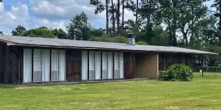 120 S COLLEGE Drive 120 S COLLEGE Drive Photo Gallery 1
