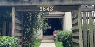5643 Harpers Farm Rd Unit A 5643 Harpers Farm Rd Unit A Photo Gallery 1