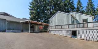 5831 Woodside Dr SE 5831 Woodside Dr SE Photo Gallery 1