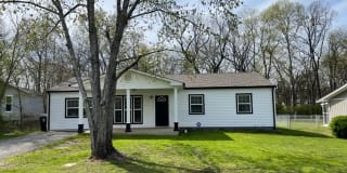 208 Robert E Lee Street 208 Robert E Lee Street Photo Gallery 1