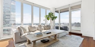 60 Riverside Boulevard 60 Riverside Boulevard Photo Gallery 1