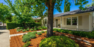 1752 Vineyard Avenue 1752 Vineyard Avenue Photo Gallery 1