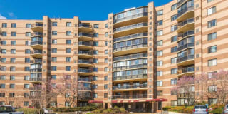 8370 GREENSBORO DR #1001 8370 GREENSBORO DR #1001 Photo Gallery 1