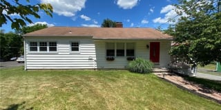 22 Quaker Hill Road 22 Quaker Hill Road Photo Gallery 1