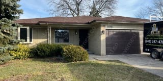 39046 Sturbridge Dr 39046 Sturbridge Dr Photo Gallery 1