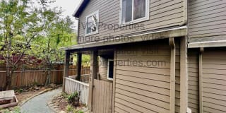 683 SE 197th Ave 683 SE 197th Ave Photo Gallery 1