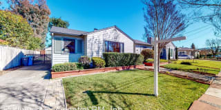 220 Alderbrook Drive 220 Alderbrook Drive Photo Gallery 1