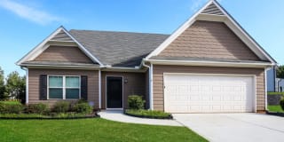 1450 Washington Rose Avenue 1450 Washington Rose Avenue Photo Gallery 1