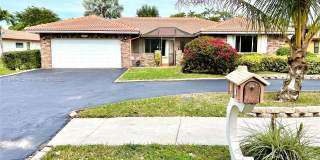 10001 NW 11th Mnr 10001 NW 11th Mnr Photo Gallery 1