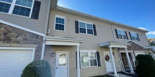 403 Avalon Pl 403 Avalon Pl Photo Gallery 1