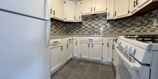 8 Gladding Pl 8 Gladding Pl Photo Gallery 1
