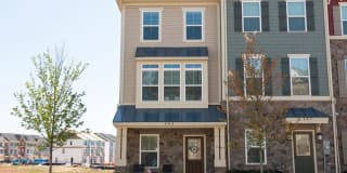 469 WILLOW BEND DR 469 WILLOW BEND DR Photo Gallery 1