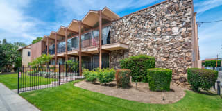 21001 Roscoe Apartments 21001 Roscoe Apartments Photo Gallery 1