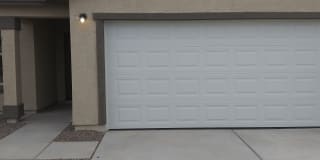 2053 E Julian Dr 2053 E Julian Dr Photo Gallery 1
