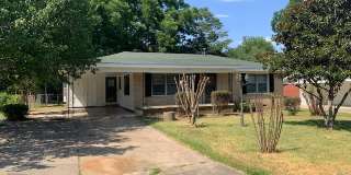 604 Harpole Street 604 Harpole Street Photo Gallery 1