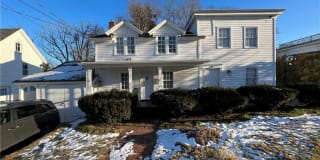 694 Boston Post Road 694 Boston Post Road Photo Gallery 1