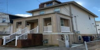 16 N Oakland Ave 16 N Oakland Ave Photo Gallery 1