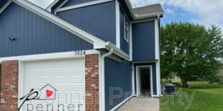 3824 SW Harbor Dr 3824 SW Harbor Dr Photo Gallery 1