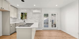 2026 W Spring St #A 2026 W Spring St #A Photo Gallery 1