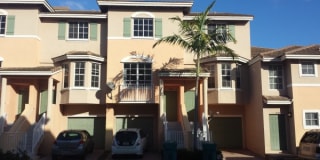 1826 NE 5th St #1405 1826 NE 5th St #1405 Photo Gallery 1