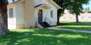 423 Holly St. 423 Holly St. Photo Gallery 1