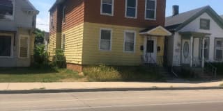 2117 S. 13th St. Upper 2117 S. 13th St. Upper Photo Gallery 1