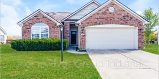 916 Maple Lake Way 916 Maple Lake Way Photo Gallery 1