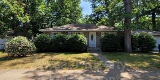 4660 Blaine SE 4660 Blaine SE Photo Gallery 1