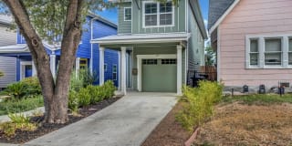 517 Elmhurst Ave 517 Elmhurst Ave Photo Gallery 1