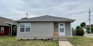 2302 S Pearl Avenue 2302 S Pearl Avenue Photo Gallery 1