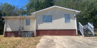 1326 N Knoxville St 1326 N Knoxville St Photo Gallery 1