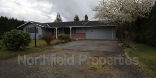 5014 73rd Pl NE 5014 73rd Pl NE Photo Gallery 1
