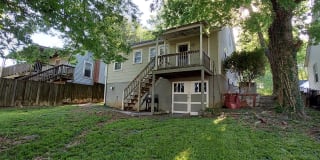 909 Locust Street 909 Locust Street Photo Gallery 1