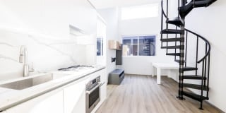 105 S Fairfax Avenue Unit E11 105 S Fairfax Avenue Unit E11 Photo Gallery 1