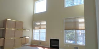 4 OCONNOR CIR 4 4 OCONNOR CIR 4 Photo Gallery 1