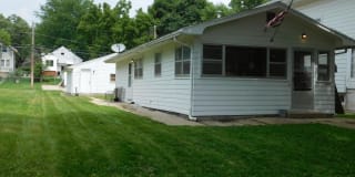 1628 B Ave NW 1628 B Ave NW Photo Gallery 1