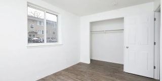 Garden Court Apartments, AVAILABLE NOW!! Garden Court Apartments, AVAILABLE NOW!! Photo Gallery 1