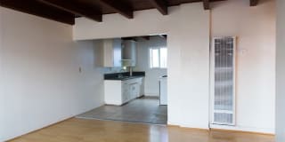 26129 Victoria Boulevard 26129 Victoria Boulevard Photo Gallery 1
