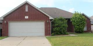 933 NE 30th Street 933 NE 30th Street Photo Gallery 1