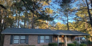 305 Beaverbrook Drive 305 Beaverbrook Drive Photo Gallery 1