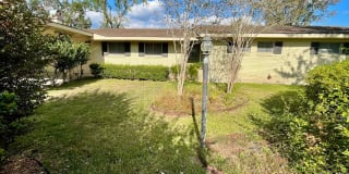 209 Karen Dr. 209 Karen Dr. Photo Gallery 1
