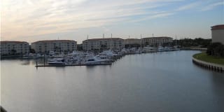 18 W Harbour Isle 301 Drive W 18 W Harbour Isle 301 Drive W Photo Gallery 1