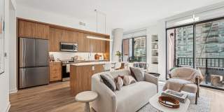 4909 Auburn