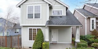 18562 97th Ave E 18562 97th Ave E Photo Gallery 1
