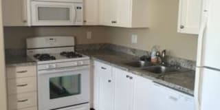 Modern Amenities, Urban Location, Sophisticated Style Modern Amenities, Urban Location, Sophisticated Style Photo Gallery 1