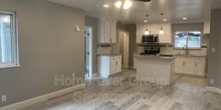 3228 Somerset Rd 3228 Somerset Rd Photo Gallery 1
